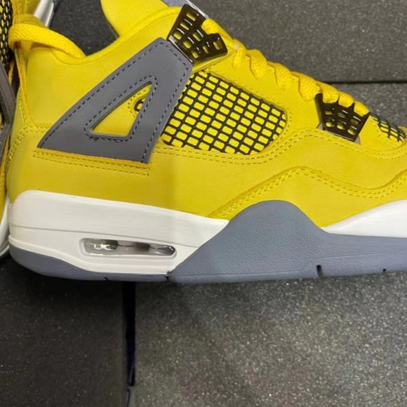 Nouvelle Air Jordan 4 Retro GS \